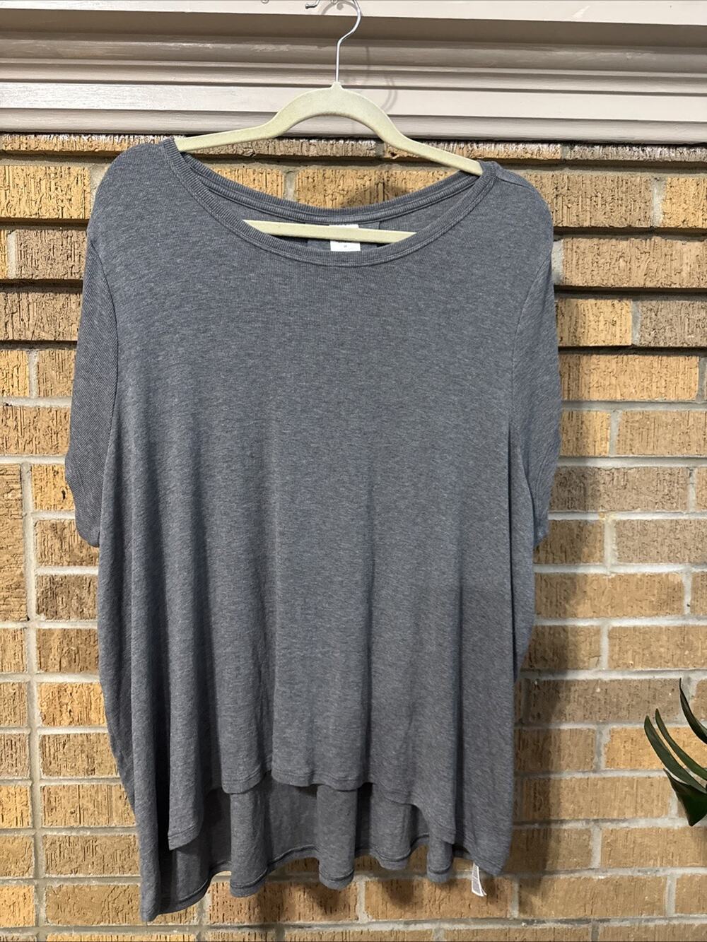 Athleta With Ease Tee T-Shirt Womens 2X Ribbed Spandex Modal Gray Yoga Comfort